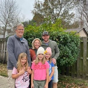 Meet your Posher, Sandy